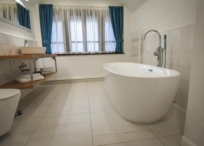 Bed & Breakfast Campana 4*